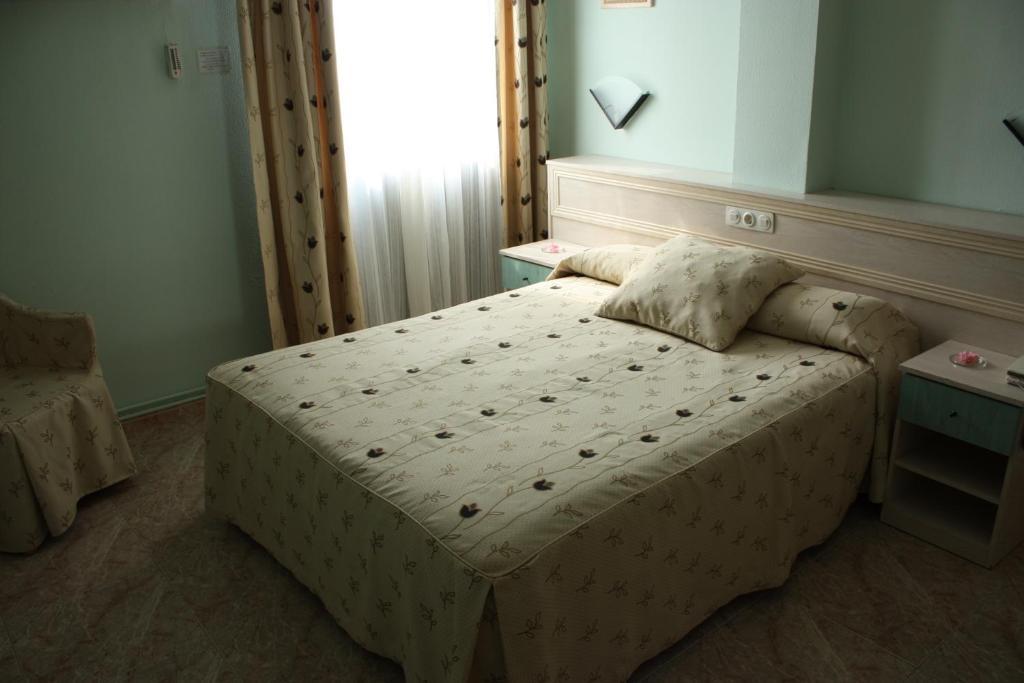 Alfajarín Hotel Rausan חדר תמונה